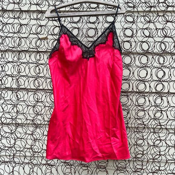 Victoria’s Secret red slinky satin slip neglige cami with black lace trim LARGE - Picture 1 of 6